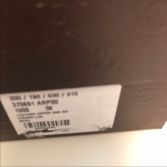 Super stylish Gucci booties. Brand new with box - Picture 5 of 5